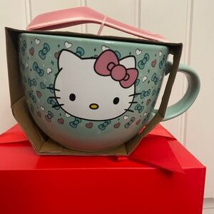 Hello Kitty Green Mug with Pink Bow. Ceramic mug and spoon 24 ounce.